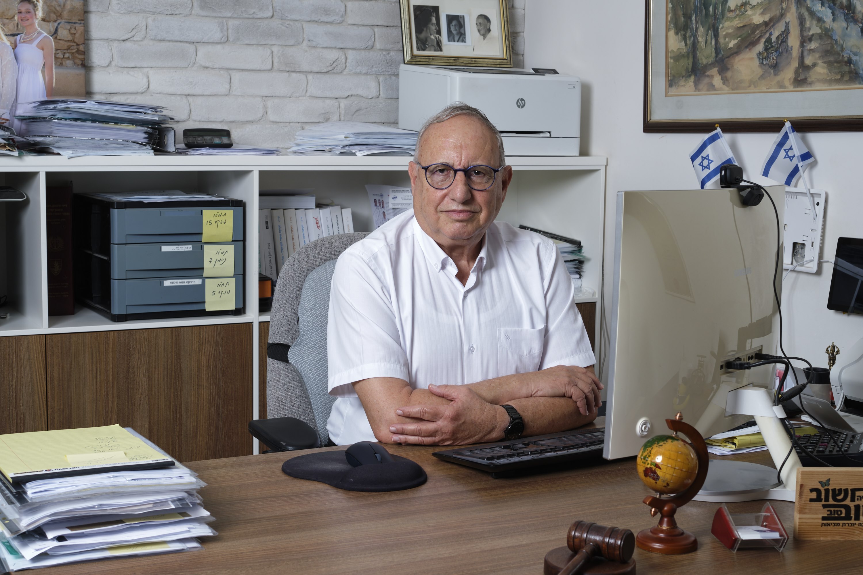 עו"ד-ערי גץ – גלריה – 1