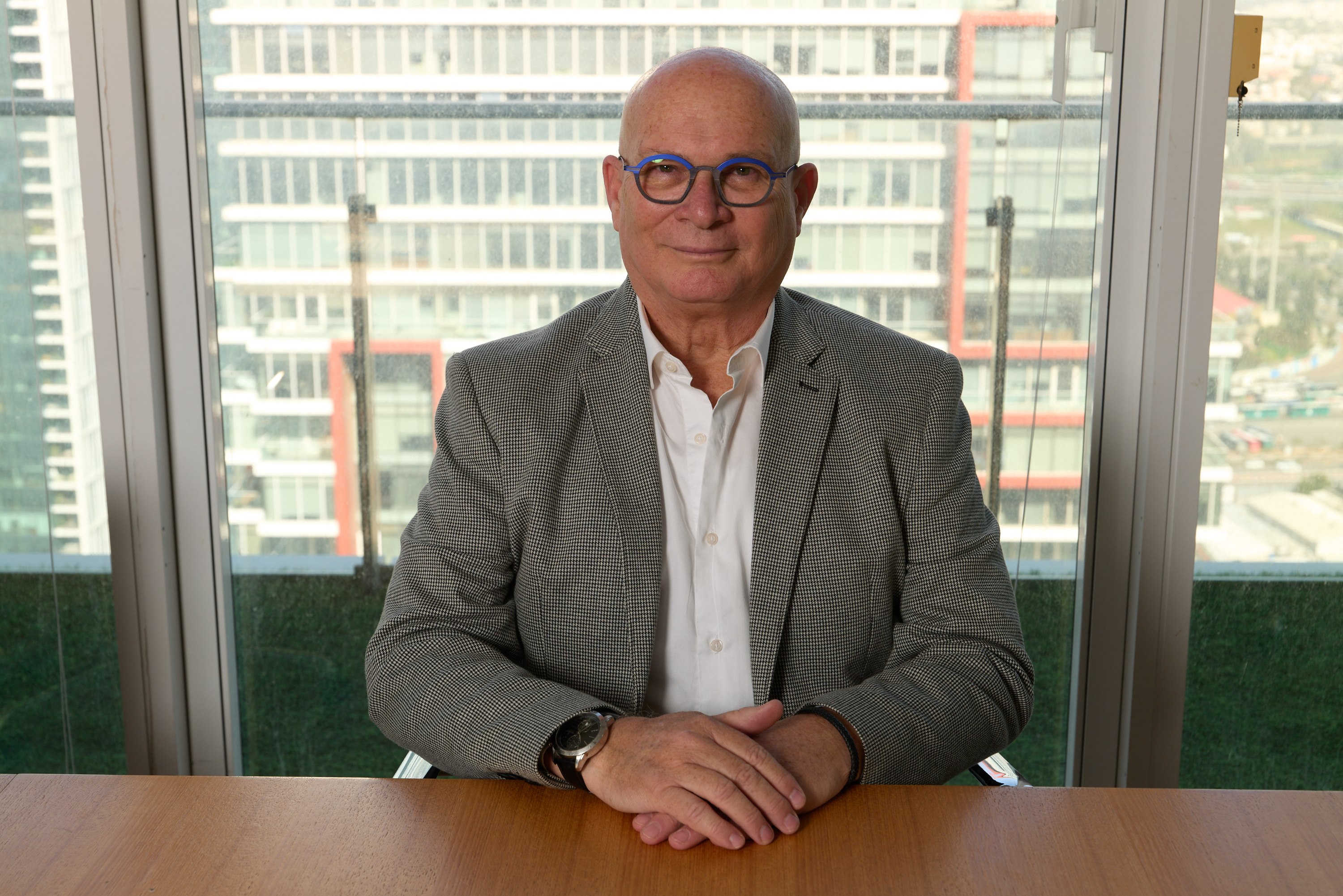 א.י שליסר ושות' – גלריה – 3