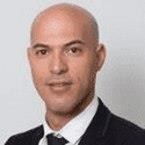 עו"ד צביקה עוזרי