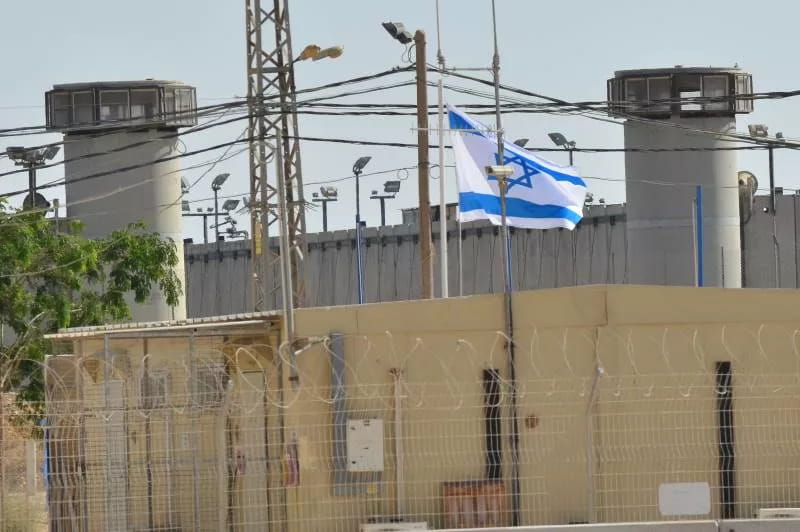מפקד בתי כלא בעבר ועורך דין פלילי בהווה(1)