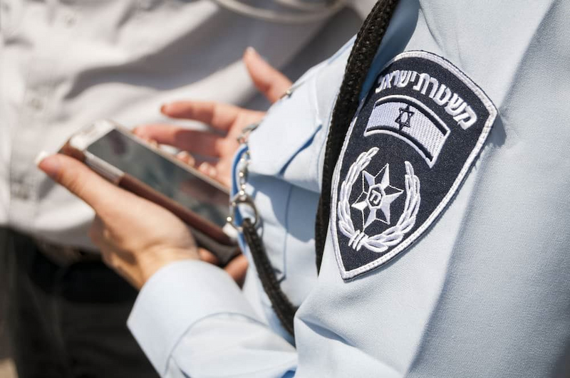 הנהג ביקש מהשוטרים להזדהות ונשלח למעצר שווא
