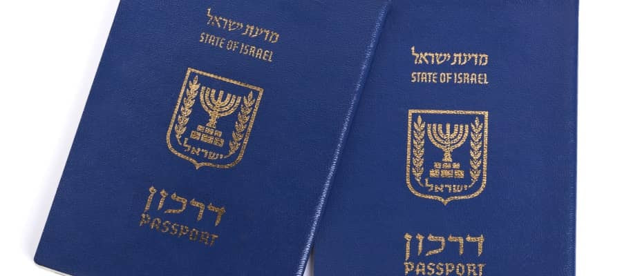 כיצד להתמודד עם עיקולי משכורת ועיכוב יציאה מהארץ - מדריך