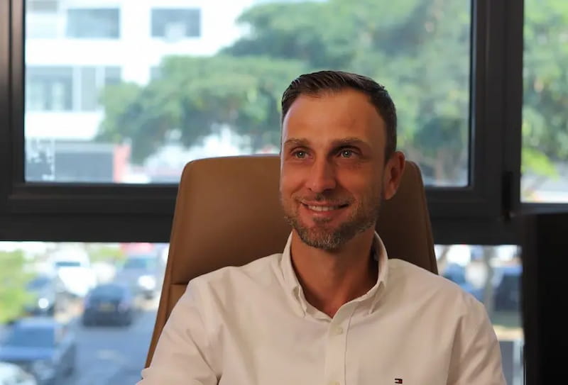 דימה שקלובסקי, מנכ"ל אליאנס סוכנות לביטוח