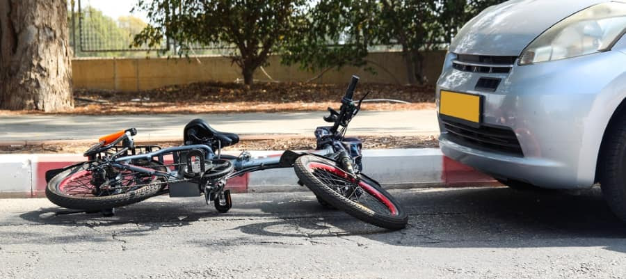 אופניים חשמליים: לא בטיחותי, לא ביטוחי