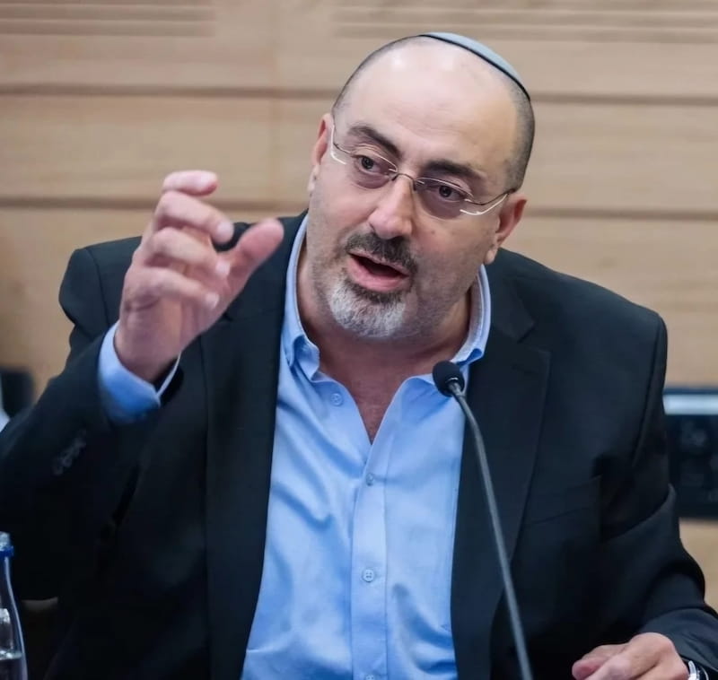 ואטורי