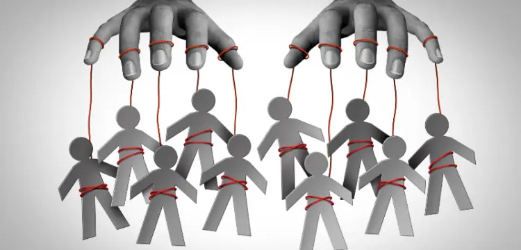 איך לזהות נרקיסיסט לפני שהוא הופך את הגירושין לגיהינום?