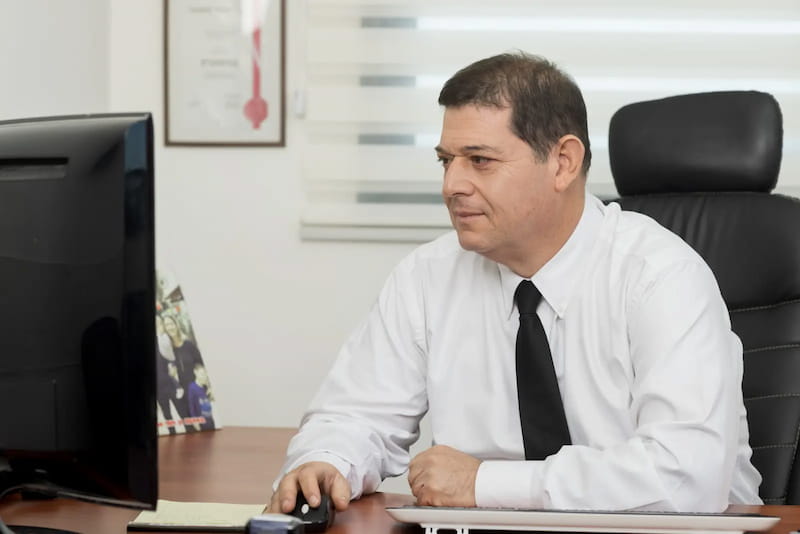עו"ד אורי אהד, צילום: גדי אהד