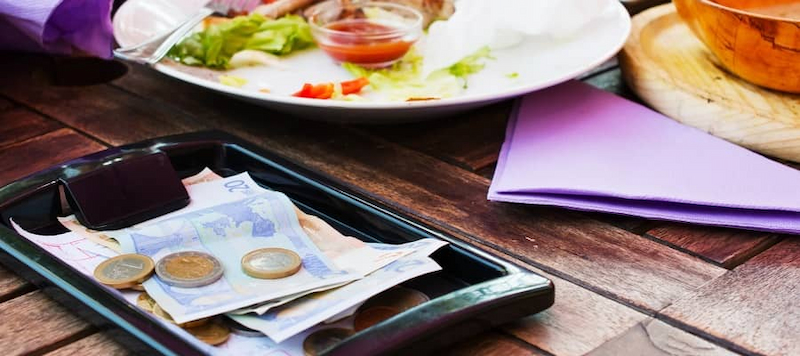 הפסיקה בעניין הטיפים למלצרים: כולם מפסידים