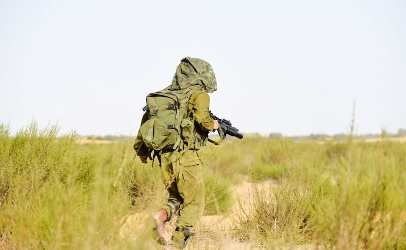 חייל במהלך השירות הצבאי